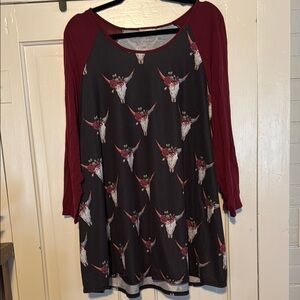 LuLaRoe Black and White 3/4 Sleeve Relaxed Tunic